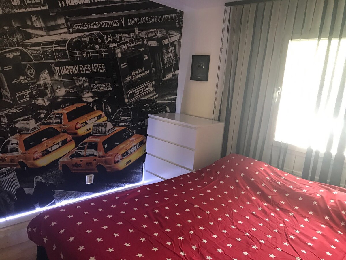 Tjejer Sex Äldre Kvinna Söker Yngre Man Snusk Chatt Happy Ending Göteborg